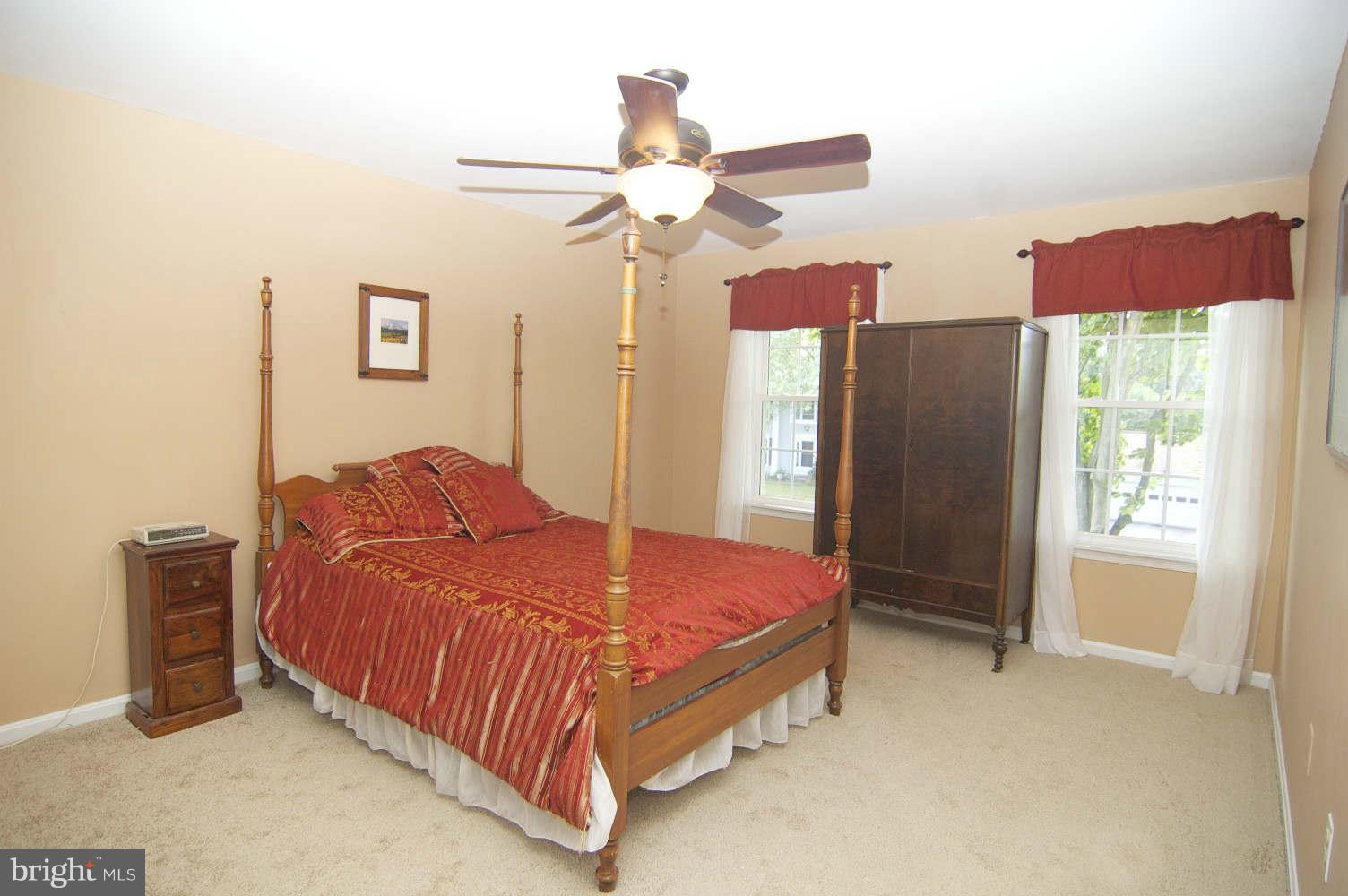 934 Pointer Ridge Drive Gaithersburg, MD 20878 - Photo 15 of 30 Mstr suite w/walkin closet opens to redone Bath