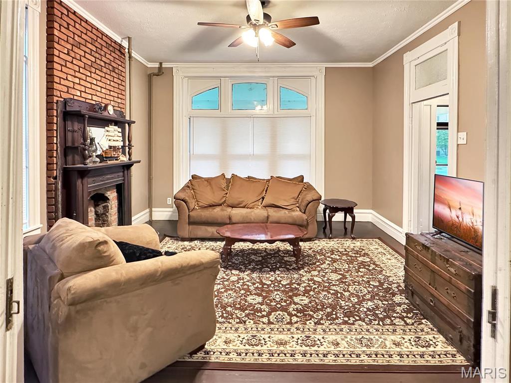 405 Cedar Street Washington, MO 63090 - Photo 18 of 54