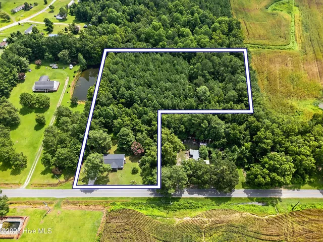 $240,000 | 3665 Midway Drive, Whiteville, NC 28472