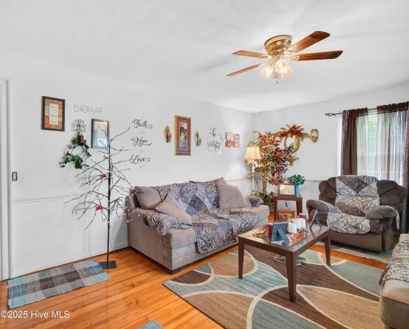 $240,000 | 3665 Midway Drive, Whiteville, NC 28472