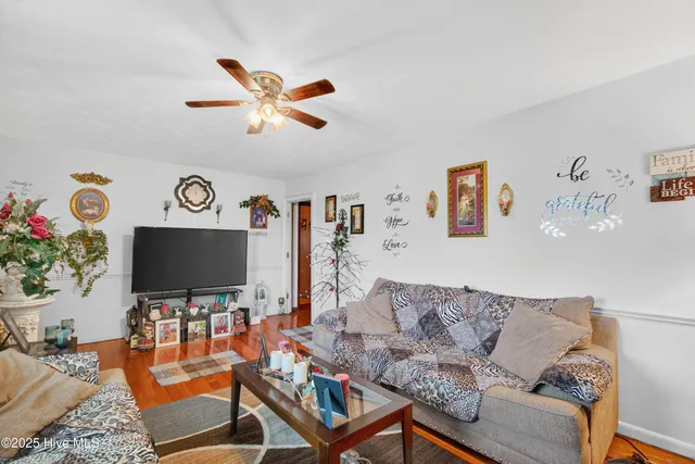 $240,000 | 3665 Midway Drive, Whiteville, NC 28472