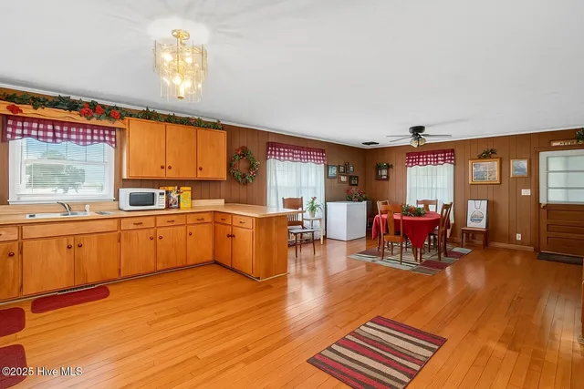 $240,000 | 3665 Midway Drive, Whiteville, NC 28472