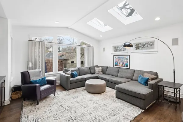 $1,439,000 | 729 Lincoln Street, Evanston, IL 60201