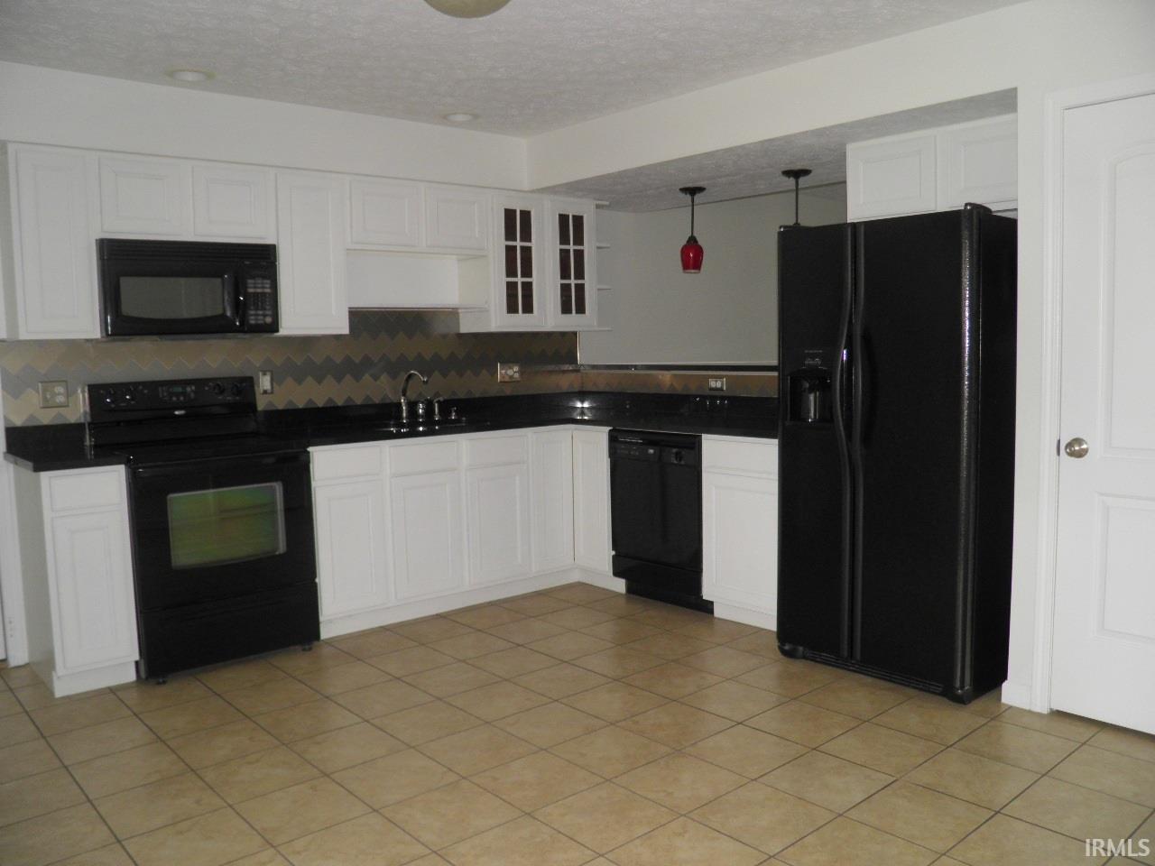 2712 East Bressingham Way Bloomington, IN 47401 - Photo 4 of 16