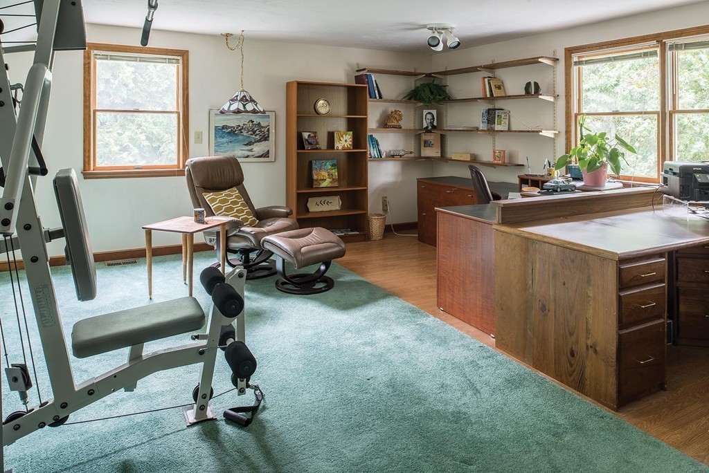 478 Clinton Road Brookline, MA 02467 - Photo 13 of 22