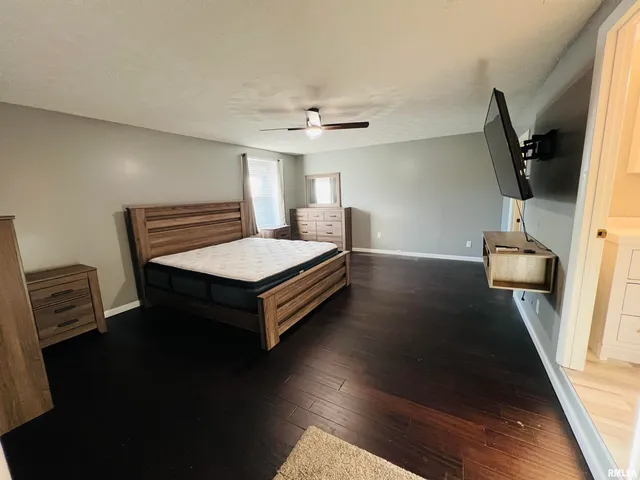 $110,000 | 321 North Calhoun Street, Equality, IL 62934