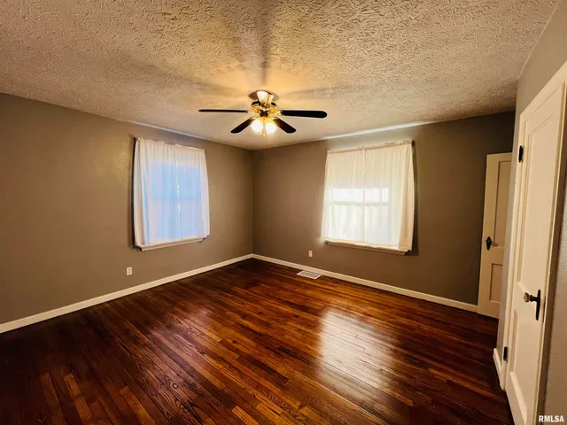 $110,000 | 321 North Calhoun Street, Equality, IL 62934