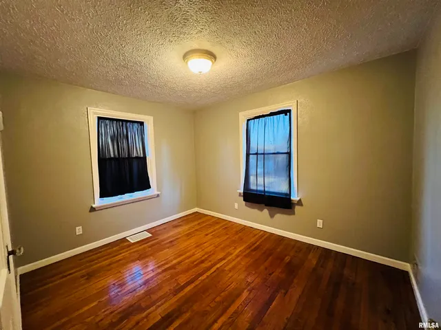 $110,000 | 321 North Calhoun Street, Equality, IL 62934