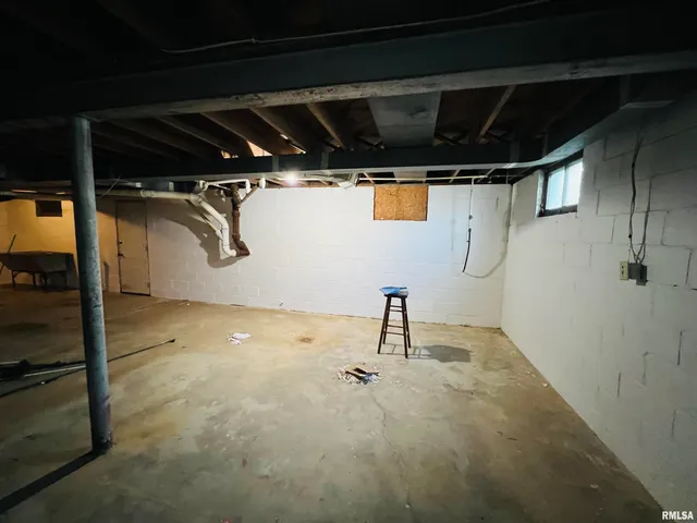 $110,000 | 321 North Calhoun Street, Equality, IL 62934