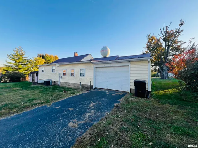 $110,000 | 321 North Calhoun Street, Equality, IL 62934