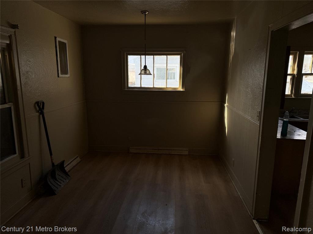 2918 Mackin Road Flint, MI 48504 - Photo 2 of 9 Gallery Image 2