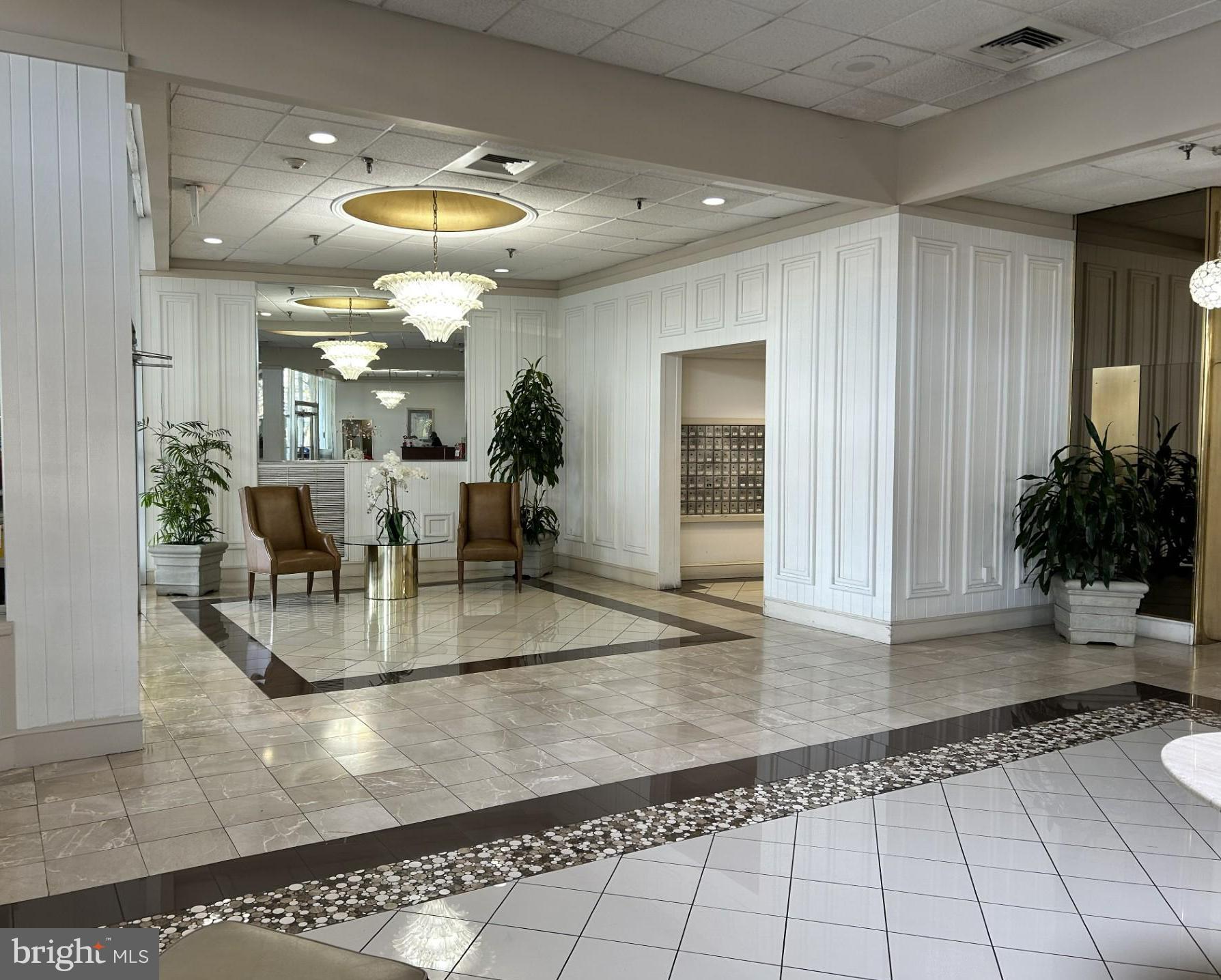 3900 West Ford Road, Unit 6B Philadelphia, PA 19131 - Photo 11 of 13 Foyer