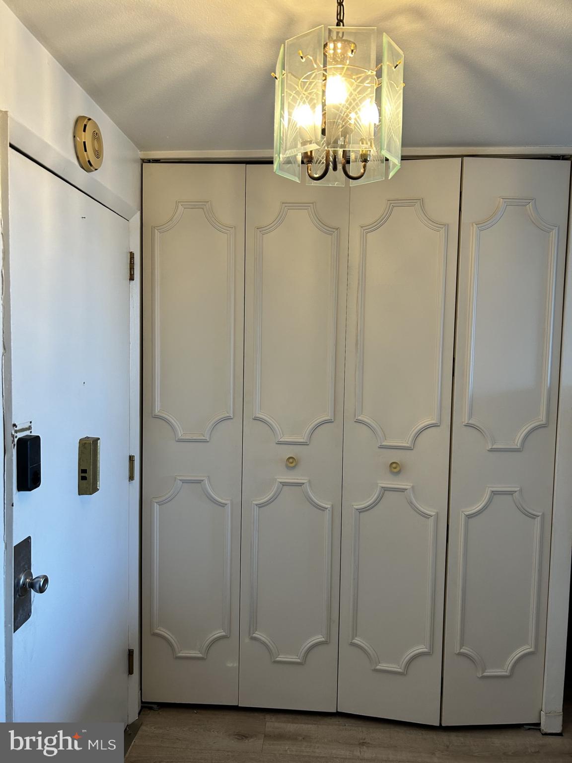 3900 West Ford Road, Unit 6B Philadelphia, PA 19131 - Photo 3 of 13 Unit Entry