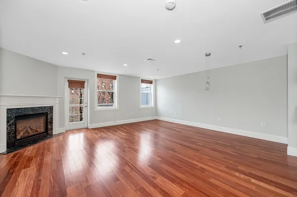 $659,000 | 1732 Main Street, Unit 205, Concord, MA 01742