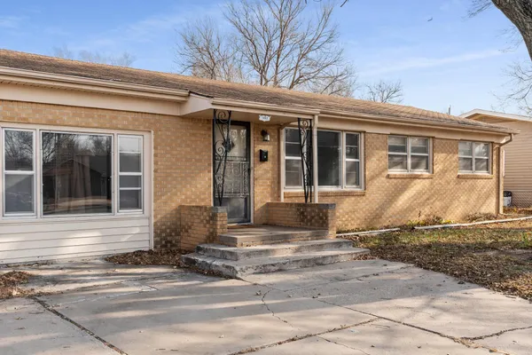 $289,999 | 1460 North Buckner Street, Derby, KS 67037