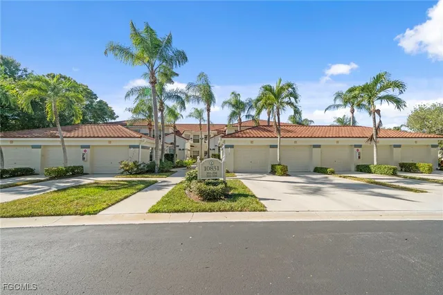 a view of a lake with houses
