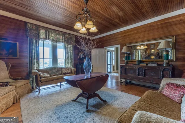 $1,199,000 | 205 Carolina Street, Dillard, GA 30537