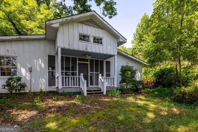 $1,199,000 | 205 Carolina Street, Dillard, GA 30537