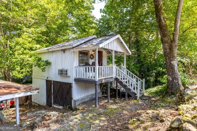 $1,199,000 | 205 Carolina Street, Dillard, GA 30537