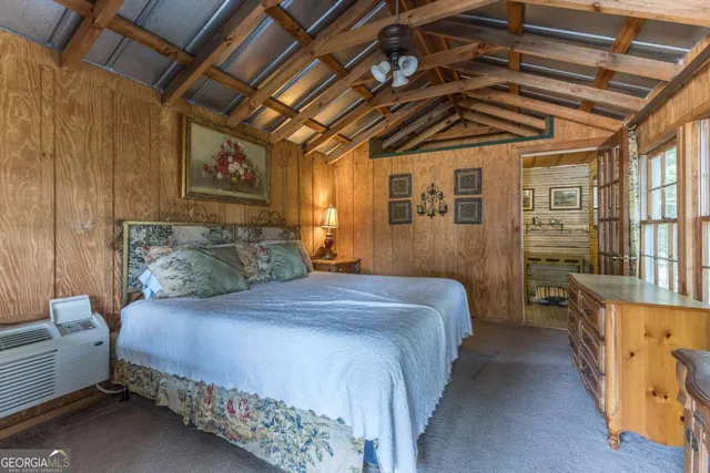 $1,199,000 | 205 Carolina Street, Dillard, GA 30537