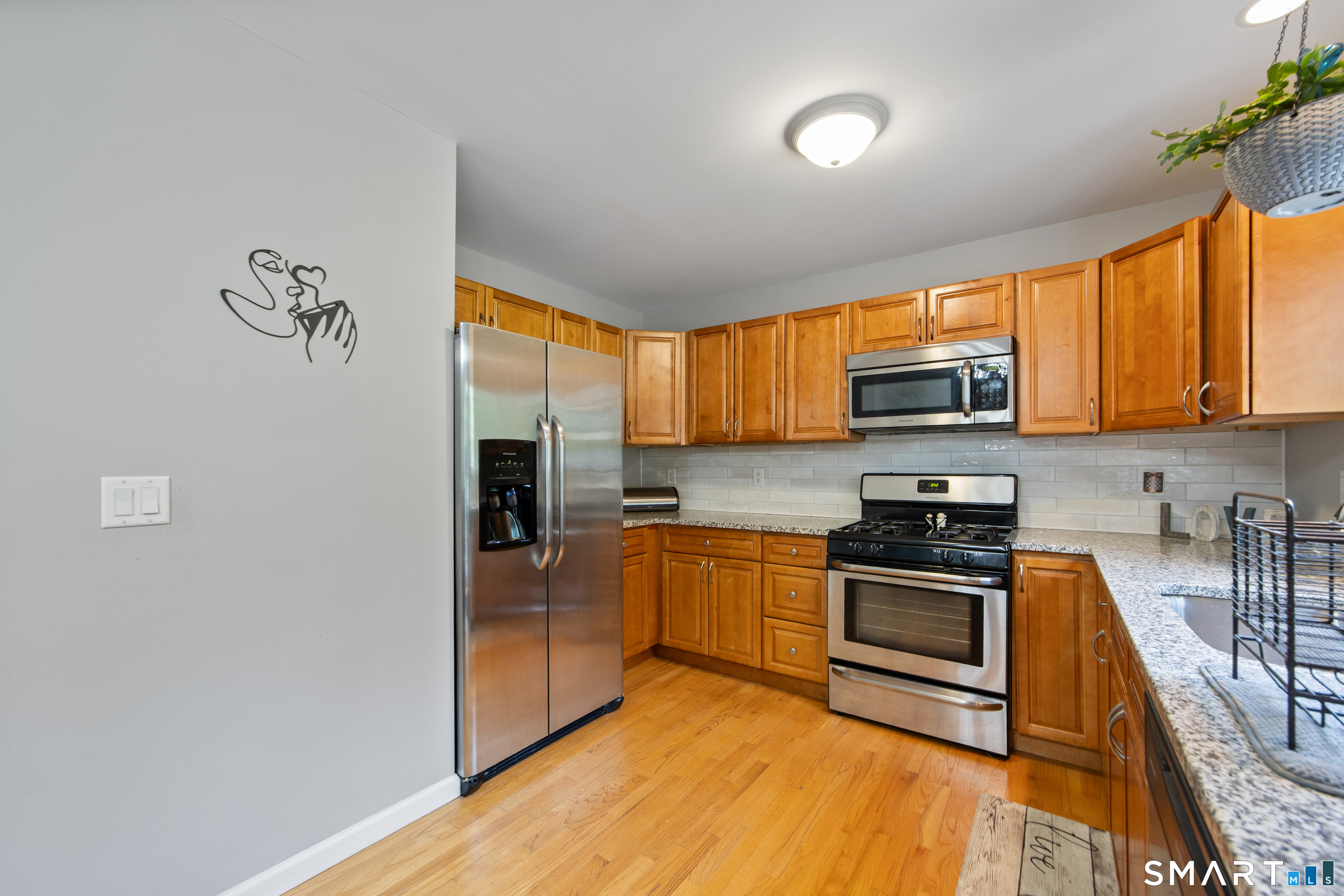 180 Grilleytown Road, Unit 17 Waterbury, CT 06704 - Photo 4 of 24