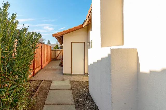 $450,000 | 1608 Dulwich Drive, Modesto, CA 95358