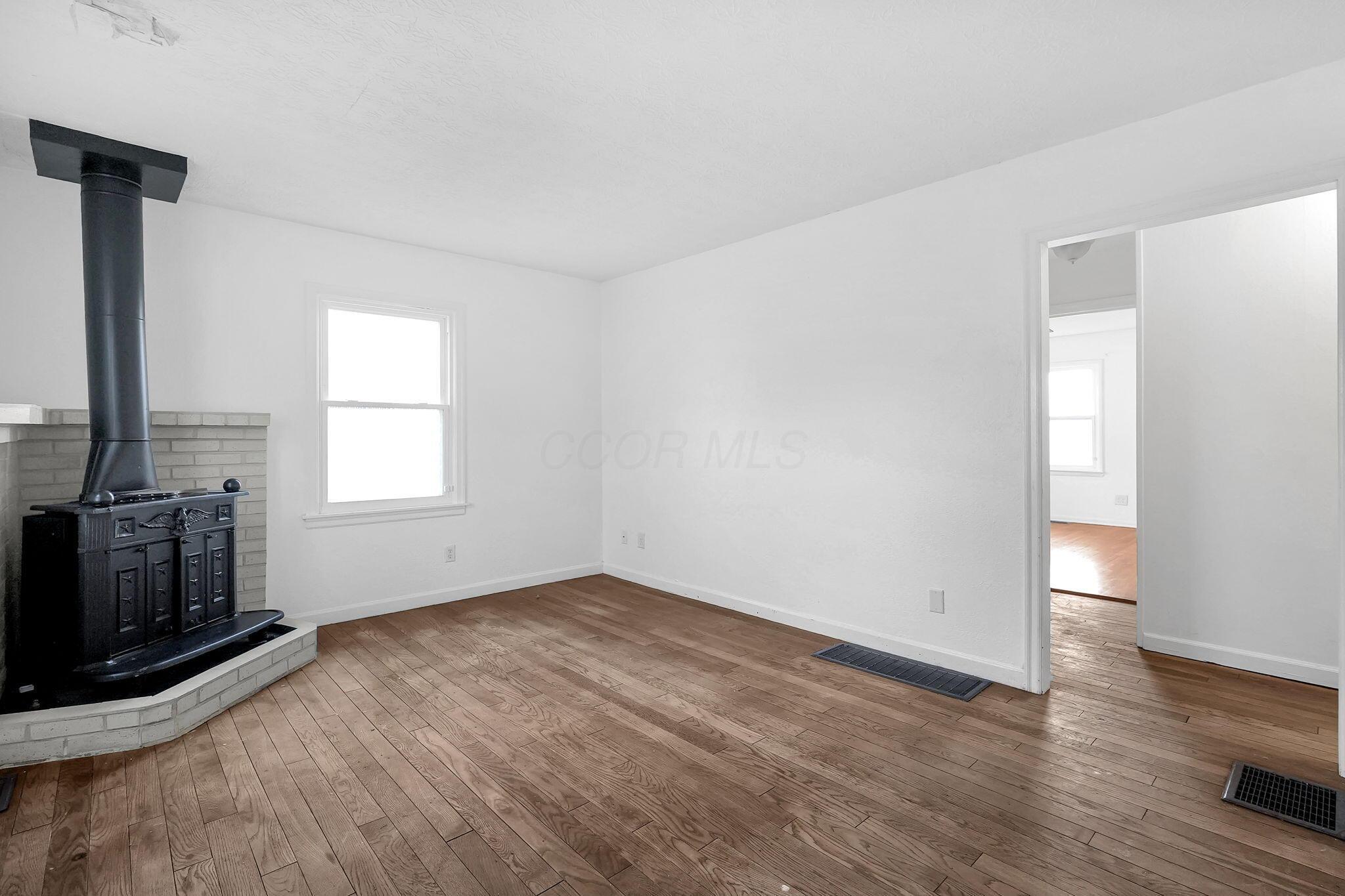 814 Chestershire Road Columbus, OH 43204 - Photo 8 of 51 7-web-or-mls-814-chestershire-rd