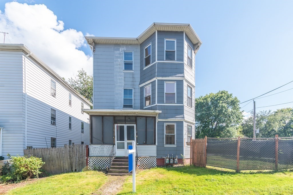 21 Whipple Street Worcester, MA 01607 - Photo 1 of 39 Gallery Image 1
