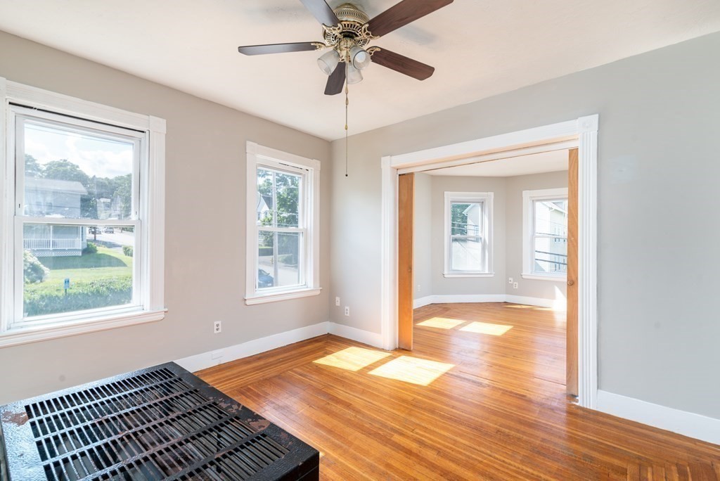21 Whipple Street Worcester, MA 01607 - Photo 17 of 39 Gallery Image 17