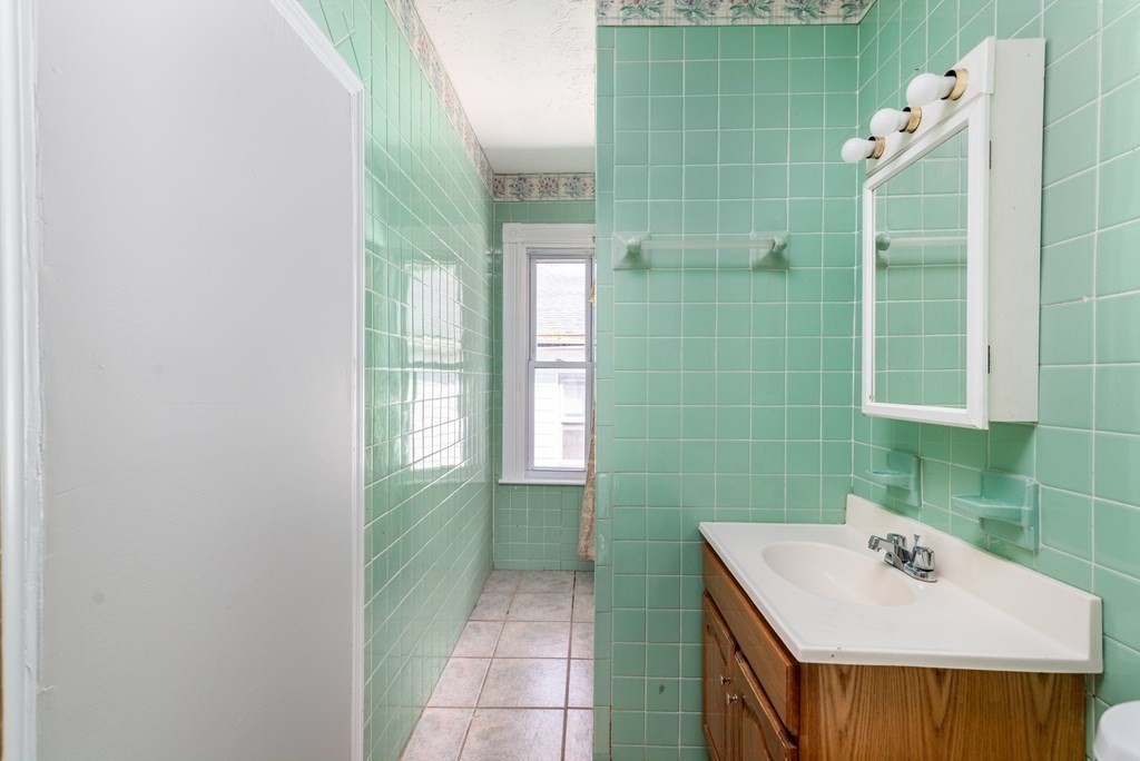 21 Whipple Street Worcester, MA 01607 - Photo 29 of 39 Gallery Image 29