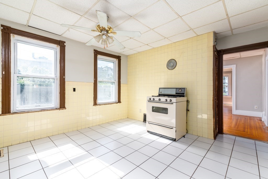 21 Whipple Street Worcester, MA 01607 - Photo 34 of 39 Gallery Image 34