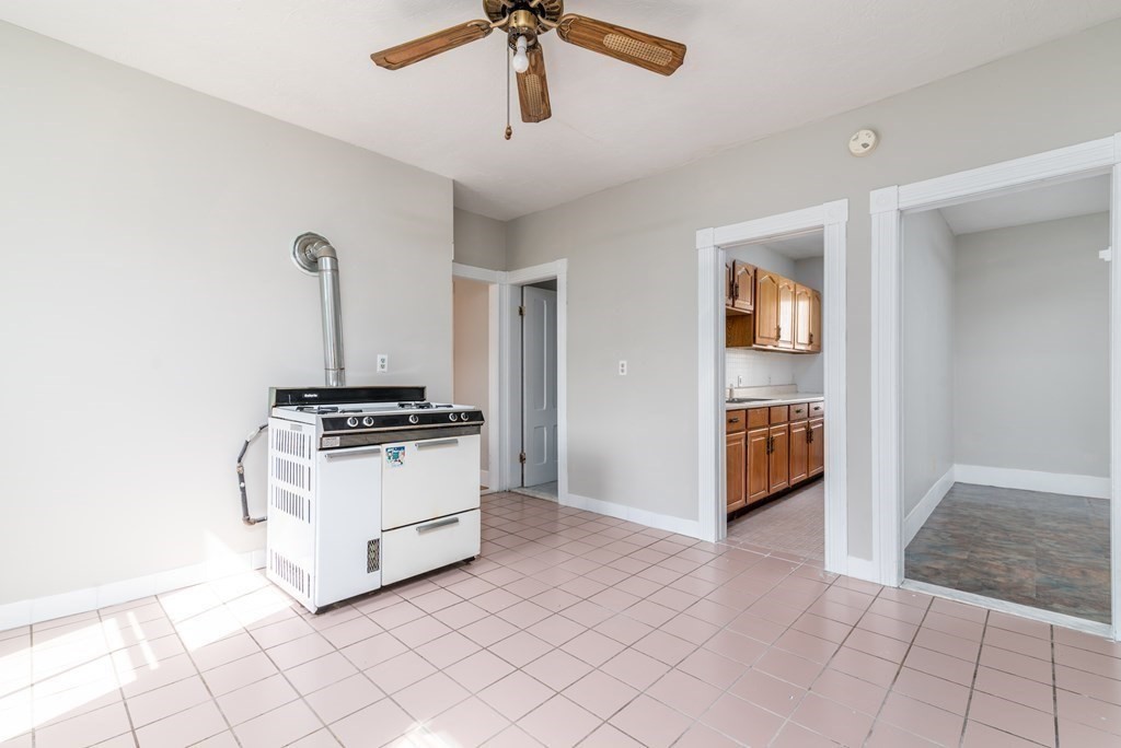21 Whipple Street Worcester, MA 01607 - Photo 6 of 39 Gallery Image 6