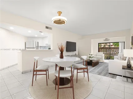 $325,000 | 10249 Northwest 9th St Circle, Unit 1078, Miami, FL 33172