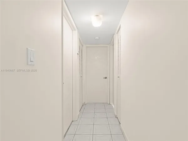 $325,000 | 10249 Northwest 9th St Circle, Unit 1078, Miami, FL 33172