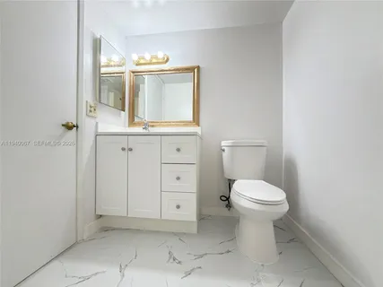 $325,000 | 10249 Northwest 9th St Circle, Unit 1078, Miami, FL 33172