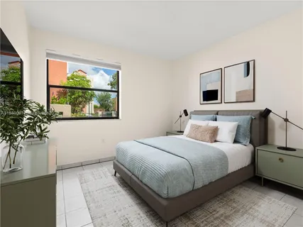 $325,000 | 10249 Northwest 9th St Circle, Unit 1078, Miami, FL 33172