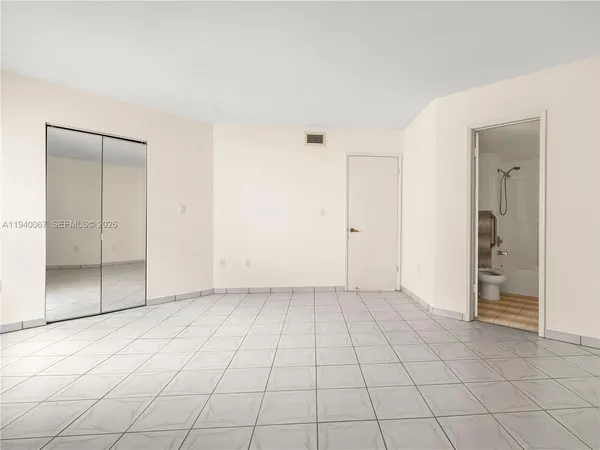 $325,000 | 10249 Northwest 9th St Circle, Unit 1078, Miami, FL 33172
