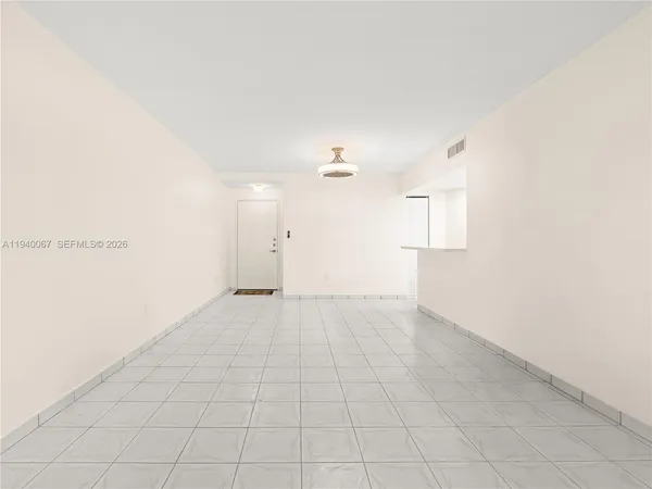 $325,000 | 10249 Northwest 9th St Circle, Unit 1078, Miami, FL 33172