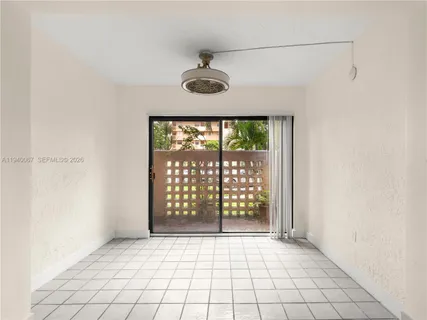 $325,000 | 10249 Northwest 9th St Circle, Unit 1078, Miami, FL 33172