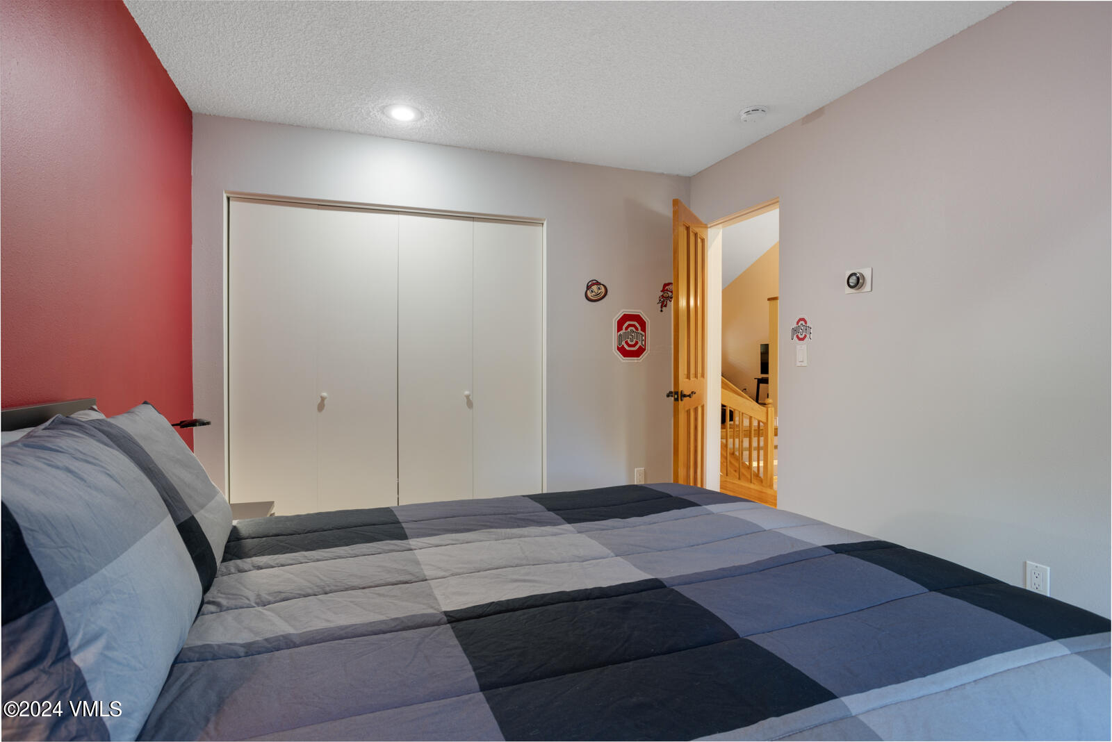 18 Beaver Road, Unit 1 Avon, CO 81620 - Photo 27 of 46 a view of a livingroom with wooden floor