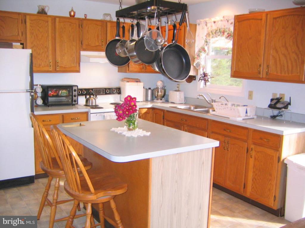 8143 Elizabethtown Road Elizabethtown, PA 17022 - Photo 3 of 21
