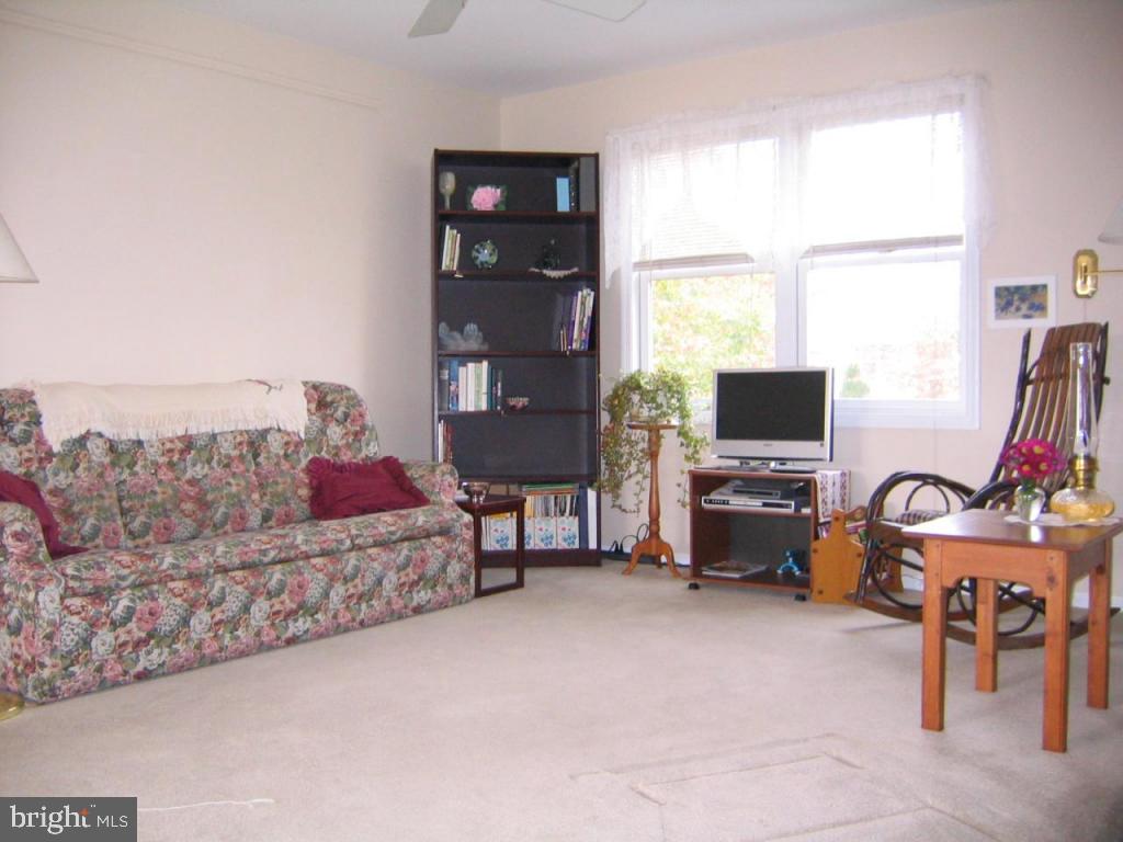 8143 Elizabethtown Road Elizabethtown, PA 17022 - Photo 5 of 21