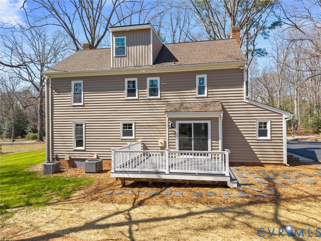 2501 Wildercroft Road Midlothian, VA 23113 - Photo 70 of 79 a front view of a house with garden
