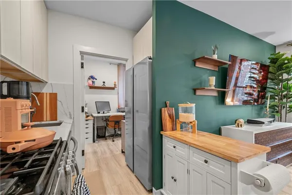 $699,999 | 300 8th Avenue, Unit 1M | Park Slope