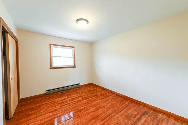 $289,900 | 19349 Highway 156, Patriot, IN 47038