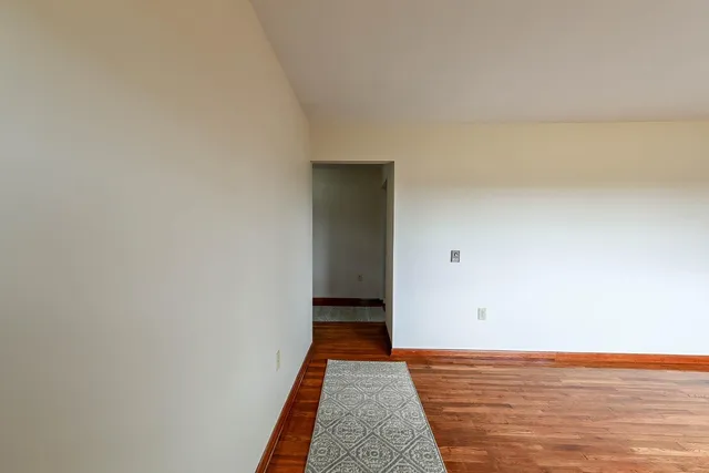 $289,900 | 19349 Highway 156, Patriot, IN 47038