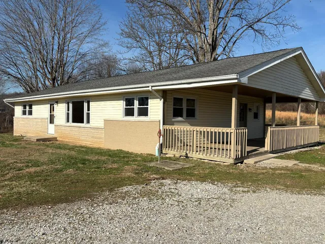 $289,900 | 19349 Highway 156, Patriot, IN 47038