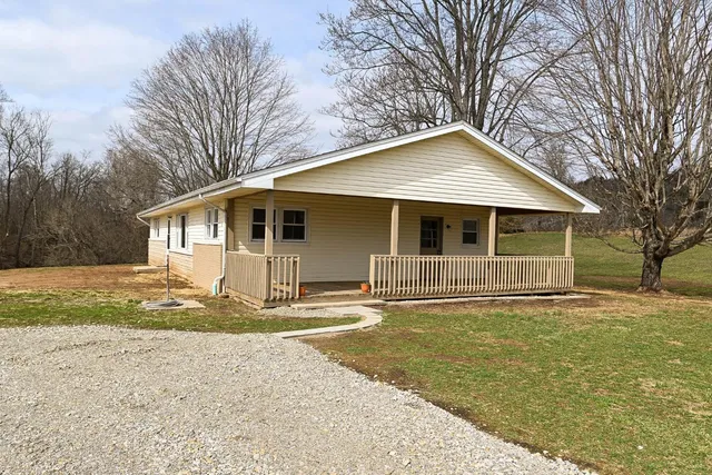 $289,900 | 19349 Highway 156, Patriot, IN 47038
