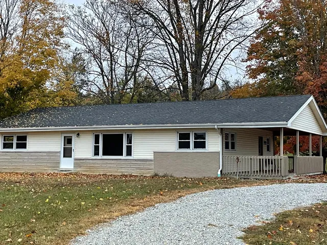 $289,900 | 19349 Highway 156, Patriot, IN 47038