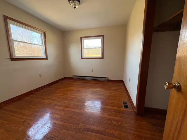 $289,900 | 19349 Highway 156, Patriot, IN 47038